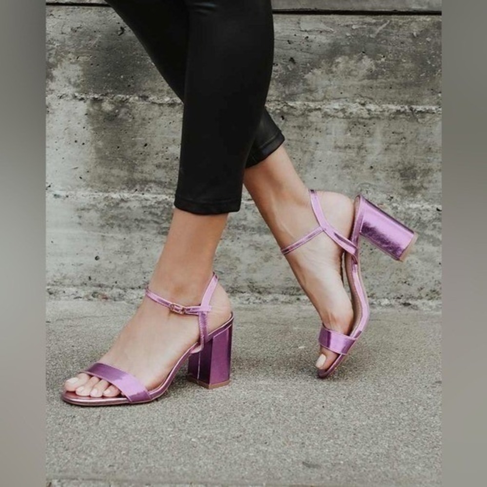 New in Box,‎ Lulus Metallic Lavender Purple Block Heel